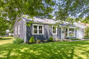 610 S 2nd St, West Dundee, IL 60118 - Photo 3