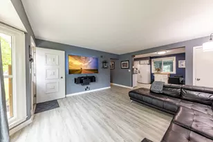 610 S 2nd St, West Dundee, IL 60118 - Photo 13