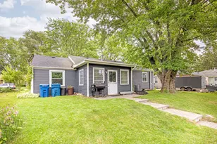 610 S 2nd St, West Dundee, IL 60118 - Photo 9