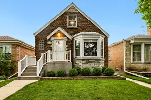 5125 N Sayre Ave, Chicago, IL 60656 - Photo 1