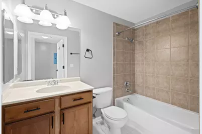 100 N Hermitage Avenue #908, Chicago, IL 60612 - Photo 15