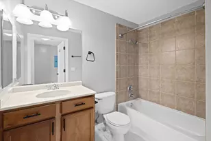 100 N Hermitage Ave, Chicago, IL 60612 - Photo 15