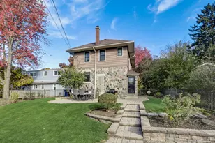 835 N Ellsworth St, Naperville, IL 60563 - Photo 39