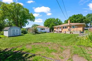 705 N Drury Ln, Arlington Heights, IL 60004 - Photo 15