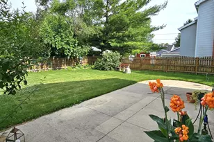 42509 N Lake Dr, Antioch, IL 60002 - Photo 13