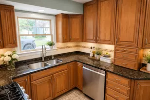 42509 N Lake Dr, Antioch, IL 60002 - Photo 5