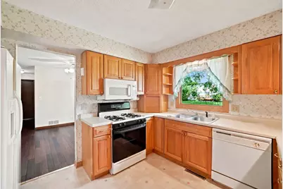 1621 Sleepy Hollow Lane, Dekalb, IL 60115 - Photo 15