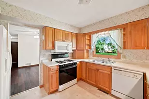 1621 Sleepy Hollow Ln, Dekalb, IL 60115 - Photo 15