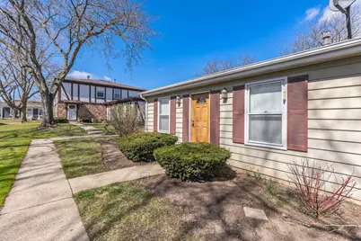307 Farmington Lane, Vernon Hills, IL 60061 - Photo 3