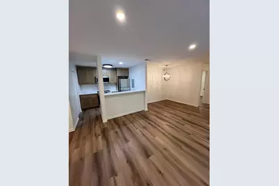 108 Glengarry Drive #102, Bloomingdale, IL 60108 - Photo 11