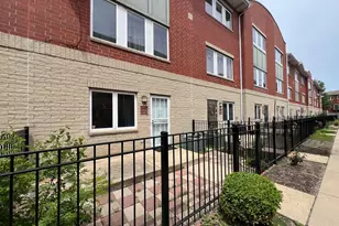 2426 W 32nd Pl, Chicago, IL 60608 - Photo 3