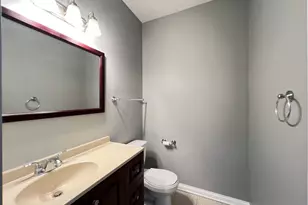 2426 W 32nd Pl, Chicago, IL 60608 - Photo 17