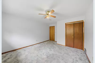 8351 W 99th Street, Palos Hills, IL 60465 - Photo 9