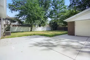 305 Jackson St, Park Forest, IL 60466 - Photo 23