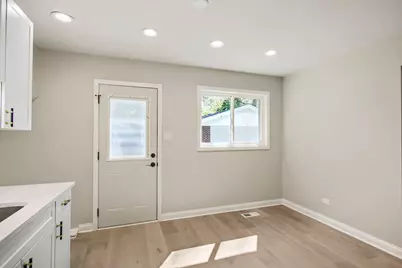 305 Jackson Street, Park Forest, IL 60466 - Photo 11