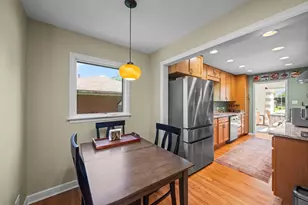 934 N Vail Ave, Arlington Heights, IL 60004 - Photo 9