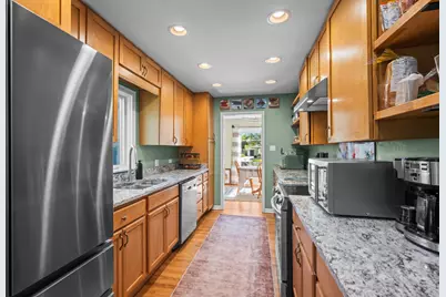 934 N Vail Avenue, Arlington Heights, IL 60004 - Photo 7