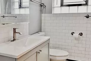 5217 W 87th St, Oak Lawn, IL 60453 - Photo 3