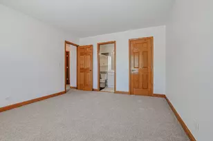 220 Oak Knoll Ct, Schaumburg, IL 60193 - Photo 21