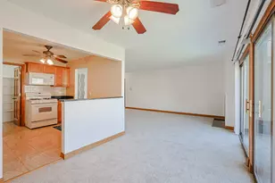 220 Oak Knoll Ct, Schaumburg, IL 60193 - Photo 13