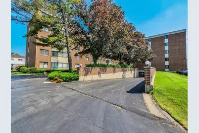 5500 Lincoln Avenue #414E, Morton Grove, IL 60053 - Photo 5