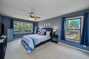 297 Springbrook Ln, Carol Stream, IL 60188 - Photo 17