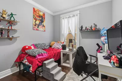 1329 W Pratt Boulevard, Chicago, IL 60626 - Photo 13