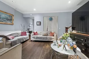 1329 W Pratt Blvd, Chicago, IL 60626 - Photo 3