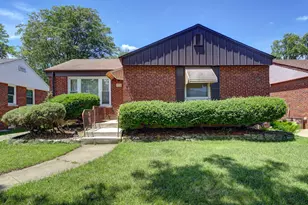 1552 Manchester Ave, Westchester, IL 60154 - Photo 1