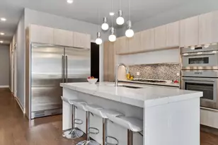 1428 W Grand Ave, Chicago, IL 60642 - Photo 3