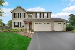 6 Yorkshire Ct, Algonquin, IL 60102 - Photo 1