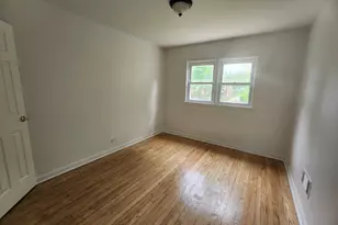2017 Foster St, Evanston, IL 60201 - Photo 5
