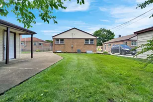 7943 S Kilpatrick Ave, Chicago, IL 60652 - Photo 23