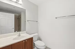 135 S York St, Elmhurst, IL 60126 - Photo 17