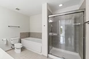 135 S York St, Elmhurst, IL 60126 - Photo 13