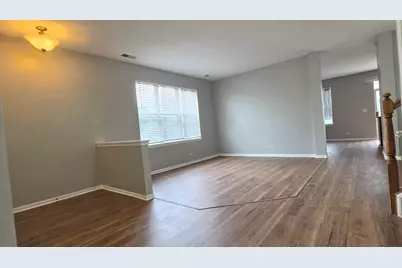 385 Bluegrass Parkway, Oswego, IL 60543 - Photo 7