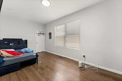 7651 S Cregier Avenue, Chicago, IL 60649 - Photo 17