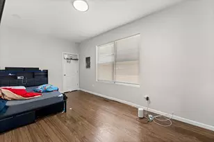 7651 S Cregier Ave, Chicago, IL 60649 - Photo 17