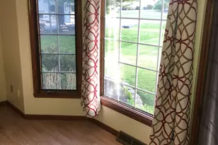 1082 Westridge Dr, Rockford, IL 61102 - Photo 9