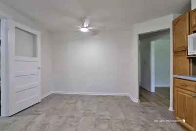 38690 N Green Bay Road, Beach Park, IL 60087 - Photo 11