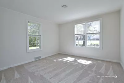 38690 N Green Bay Road, Beach Park, IL 60087 - Photo 17