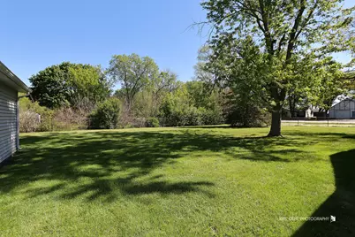 38690 N Green Bay Road, Beach Park, IL 60087 - Photo 23