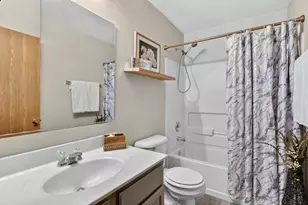2636 Evergreen Cir, McHenry, IL 60050 - Photo 21