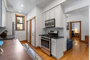846 W Newport Ave, Chicago, IL 60657 - Photo 15