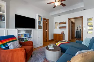 846 W Newport Ave, Chicago, IL 60657 - Photo 11