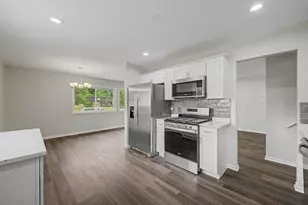 229 Indiana St, Park Forest, IL 60466 - Photo 9
