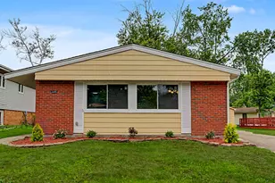 229 Indiana St, Park Forest, IL 60466 - Photo 1