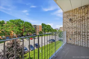 2240 S Grace St, Lombard, IL 60148 - Photo 29