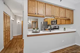 2240 S Grace St, Lombard, IL 60148 - Photo 15
