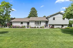 800 Gamble Dr, Lisle, IL 60532 - Photo 1